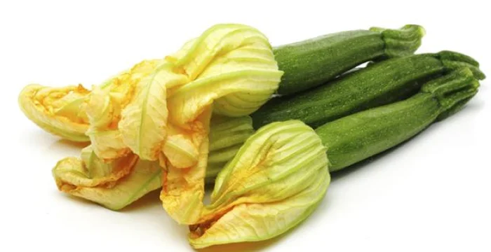  Spaghetti ai fiori di zucca