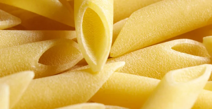 Penne con asparagi e panna fresca